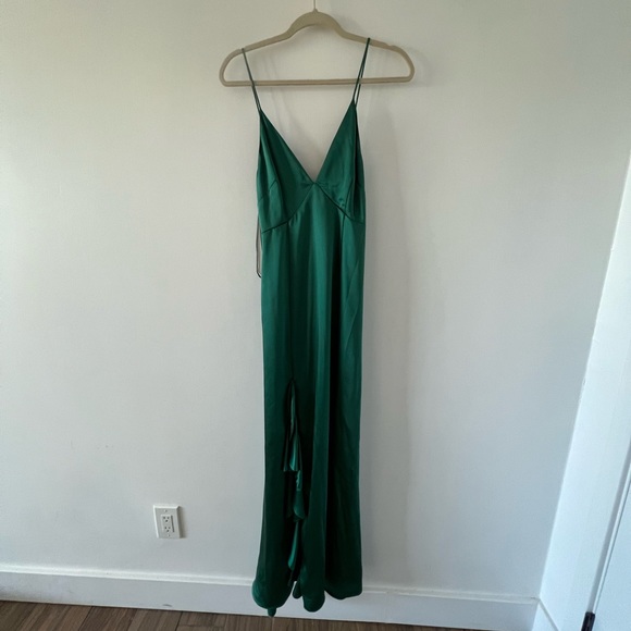 Keepsake Infinity Gown in Jade - Picture 5 of 6